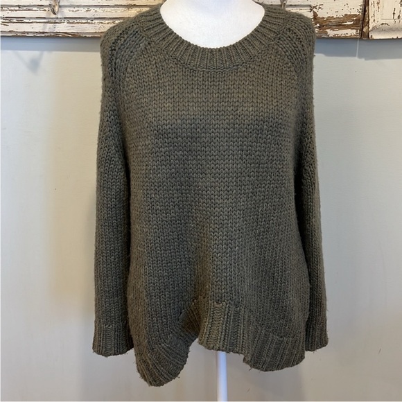 Theyskins Theory Cozy army green Knit Sweater - Picture 16 of 16
